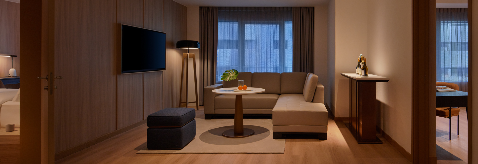 两居室公寓主厅