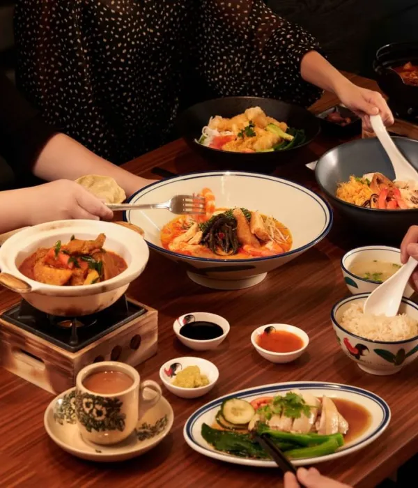 东方餐厅当地美食