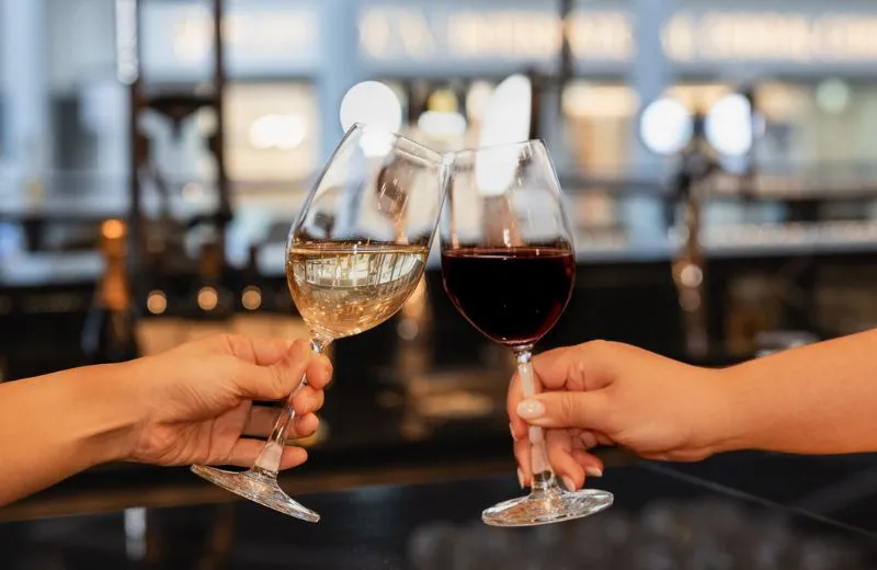 特拉斯街元素社交女士之夜